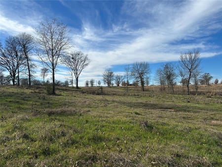 Como, TX 75431 Hopkins County