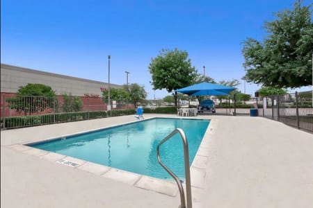 Benbrook, TX 76126 Tarrant County