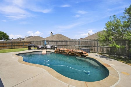 Waxahachie, TX 75165 Ellis County