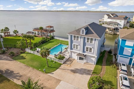 Tiki Island, TX 77554 Galveston County