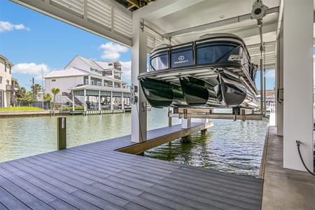 Tiki Island, TX 77554 Galveston County