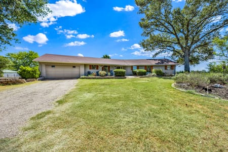 Como, TX 75431 Hopkins County