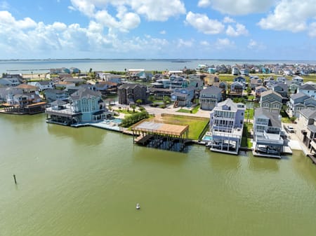 Tiki Island, TX 77554 Galveston County