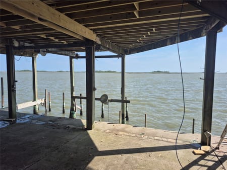 Tiki Island, TX 77554 Galveston County
