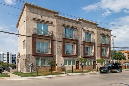 Fort Worth, TX 76104 Tarrant County