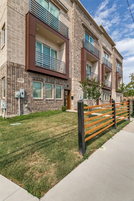 Fort Worth, TX 76104 Tarrant County