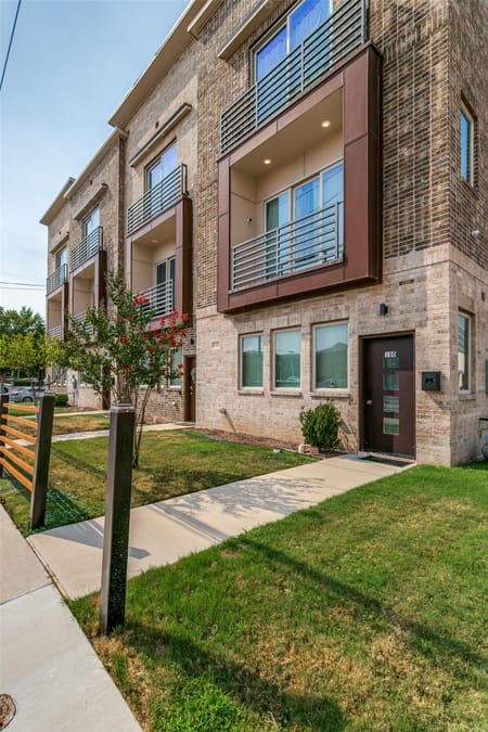 Fort Worth, TX 76104 Tarrant County