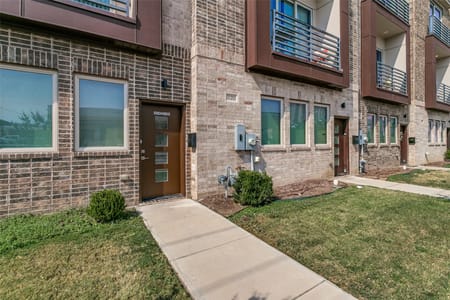 Fort Worth, TX 76104 Tarrant County