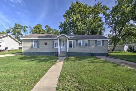 Blue Mound, IL 62513 Macon County