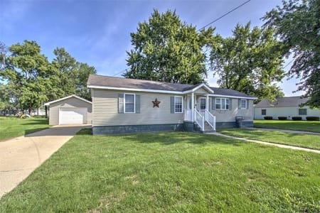 Blue Mound, IL 62513 Macon County