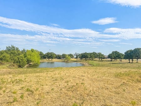 Bowie, TX 76230 Montague County