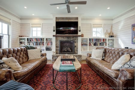 Carlton Landing, OK 74432 Pittsburg County