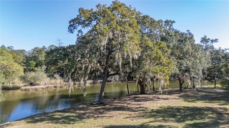 Anahuac, TX 77514 Chambers County