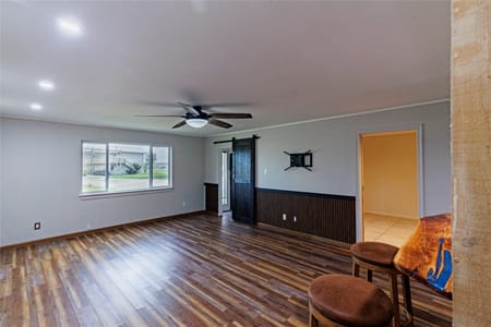 Runaway Bay, TX 76426 Wise County