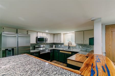 Runaway Bay, TX 76426 Wise County