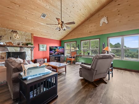 Leakey, TX 78873 Real County
