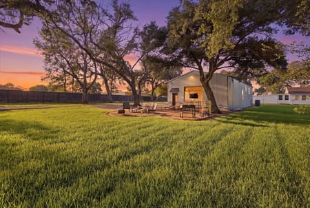 Stowell, TX 77665 Chambers County