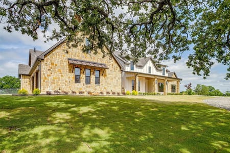 Bowie, TX 76230 Montague County