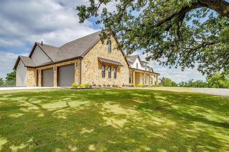 Bowie, TX 76230 Montague County