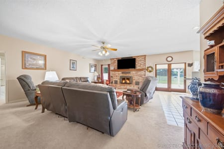 Coweta, OK 74429 Wagoner County