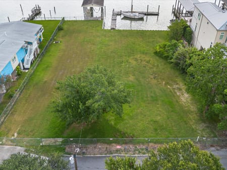 Clear Lake Shores, TX 77565 Galveston County