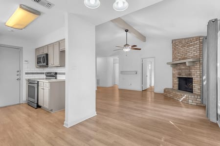Arlington, TX 76001 Tarrant County