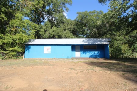 Vivian, LA 71082 Caddo Parish