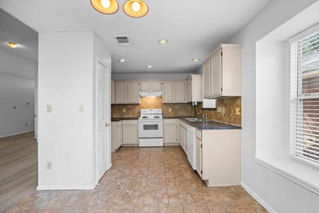 Arlington, TX 76018 Tarrant County