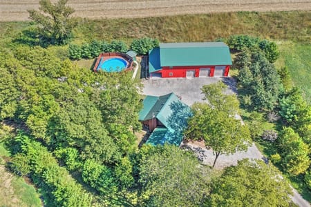 Bethany, IL 61914 Moultrie County