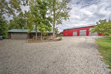 Bethany, IL 61914 Moultrie County