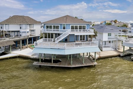 Tiki Island, TX 77554 Galveston County