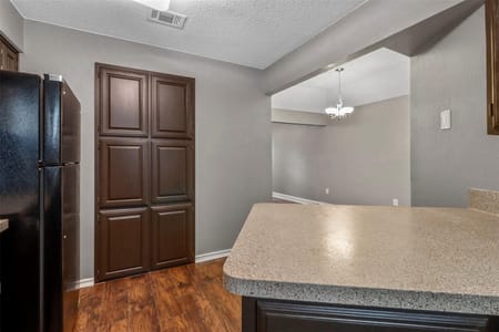Arlington, TX 76014 Tarrant County