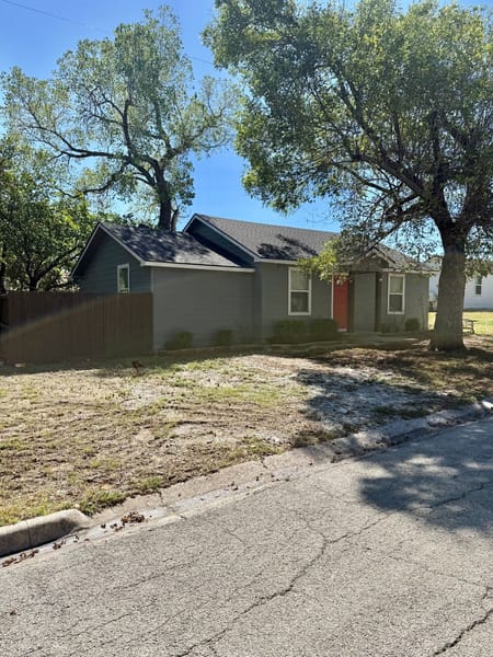 Bowie, TX 76230 Montague County