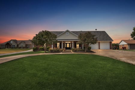 Leonard, TX 75452 Fannin County