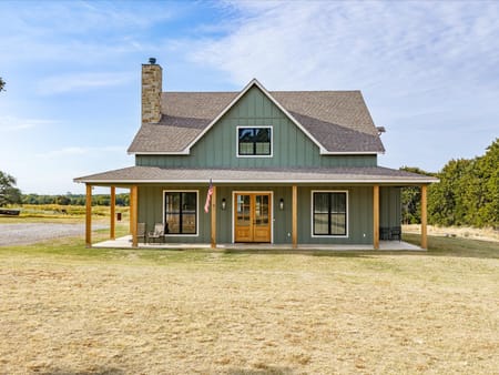 Bowie, TX 76230 Montague County