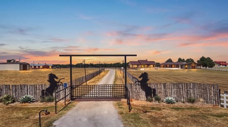 Whitesboro, TX 76273 Grayson County