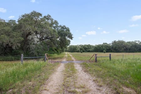 Hallettsville, TX 77964 Colorado County
