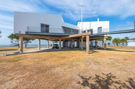 Palacios, TX 77465 Calhoun County