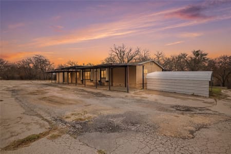 Bowie, TX 76230 Montague County