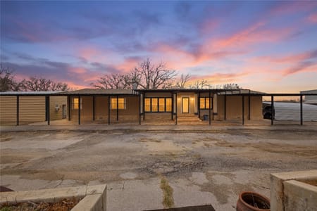 Bowie, TX 76230 Montague County