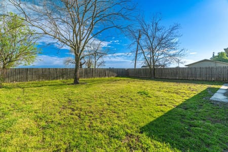 Leonard, TX 75452 Fannin County