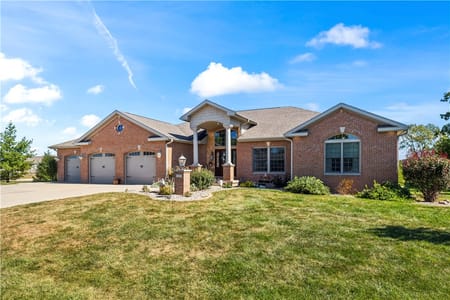 Sullivan, IL 61951 Moultrie County