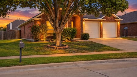 Arlington, TX 76002 Tarrant County