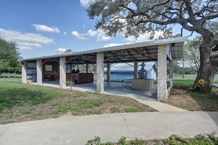 Hallettsville, TX 77964 Lavaca County