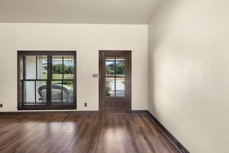 La Grange, TX 78945 Fayette County