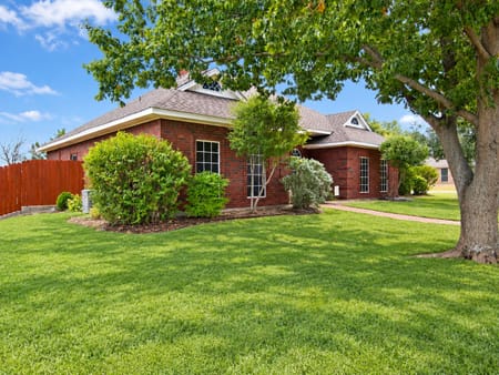 Bowie, TX 76230 Montague County