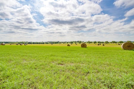 Bowie, TX 76230 Montague County