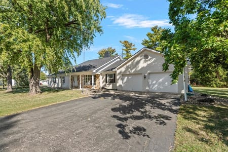 Shelbyville, IL 62565 Shelby County