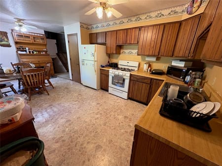 St Elmo, IL 62458 Fayette County
