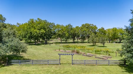 Anahuac, TX 77514 Chambers County